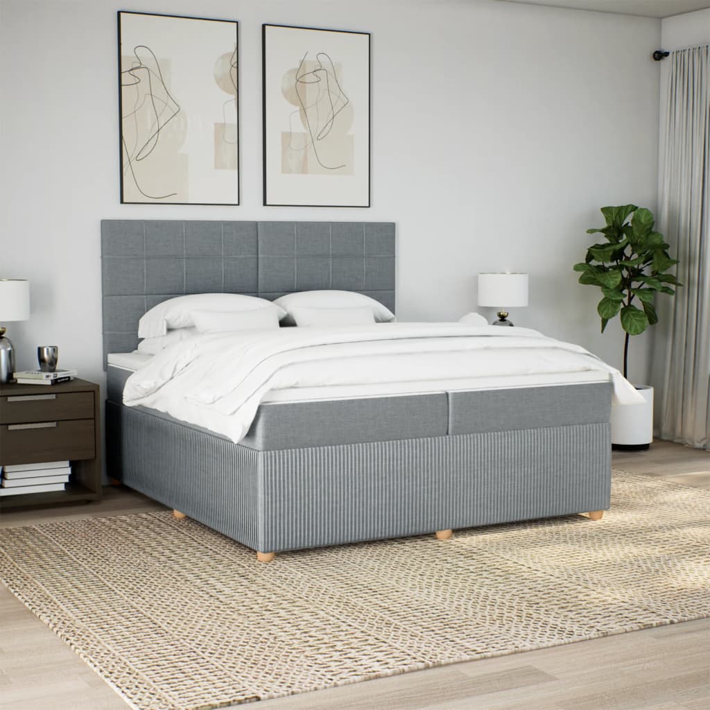 Box spring postel s matrací světle šedá 200 x 200 cm textil